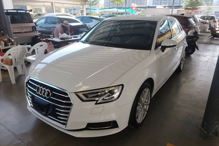 Audi A3 2019 صورة سيارة #2
