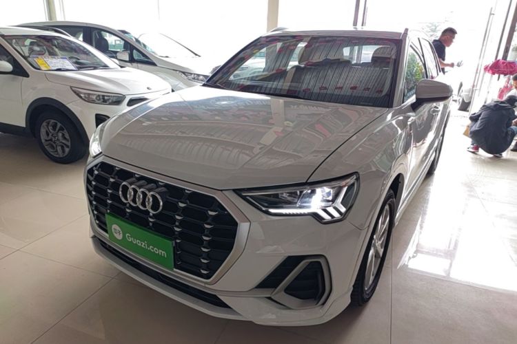 Audi Q3 2019 #2 Audi Q3 2019 car image #2
