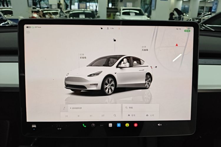 Tesla Model Y 2021 #13 Tesla Model Y 2021 car image #13
