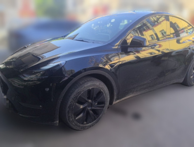 Tesla Model Y 2023 car image 