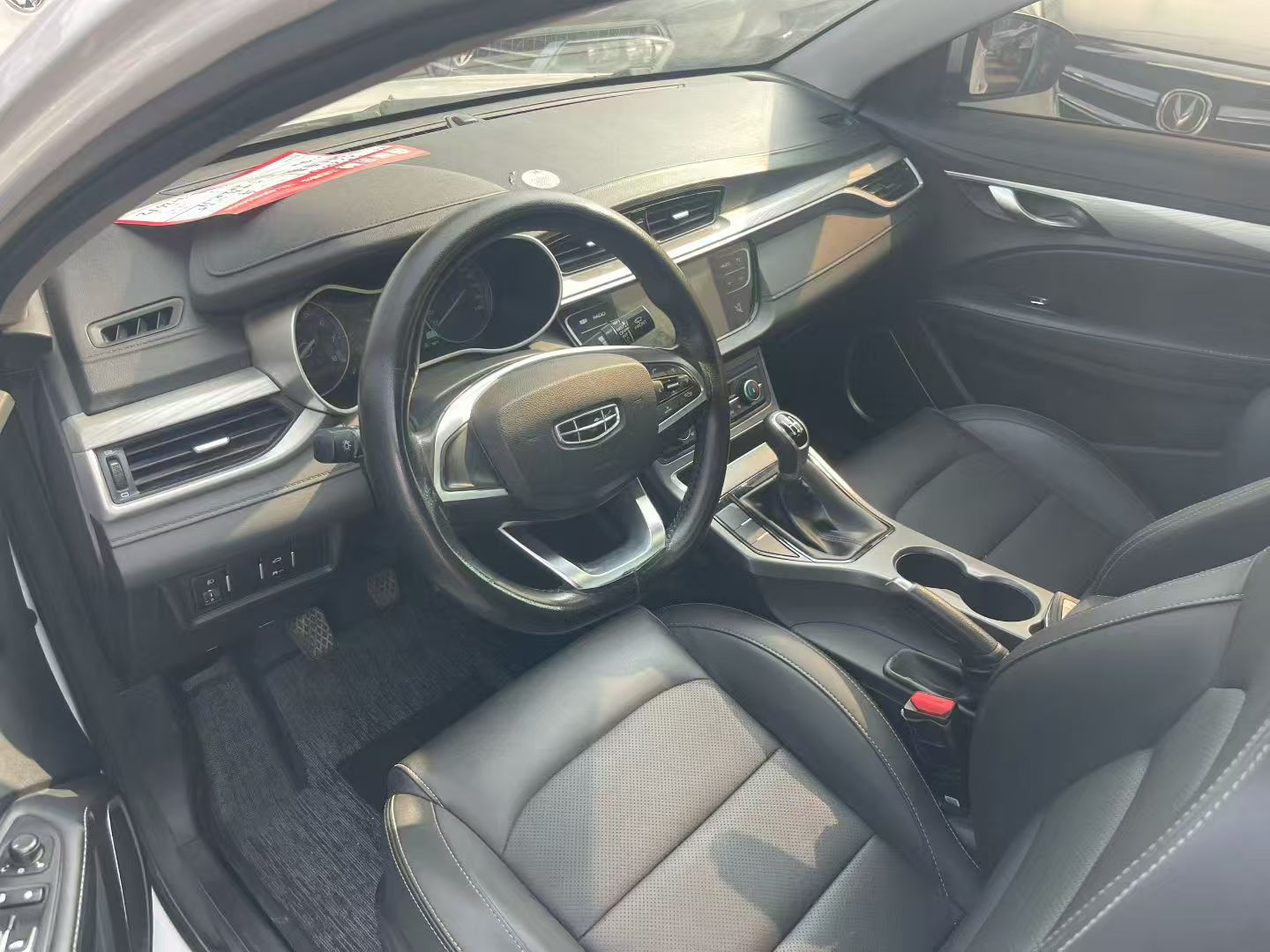 GEELY Emgrand 2020 صورة سيارة #4