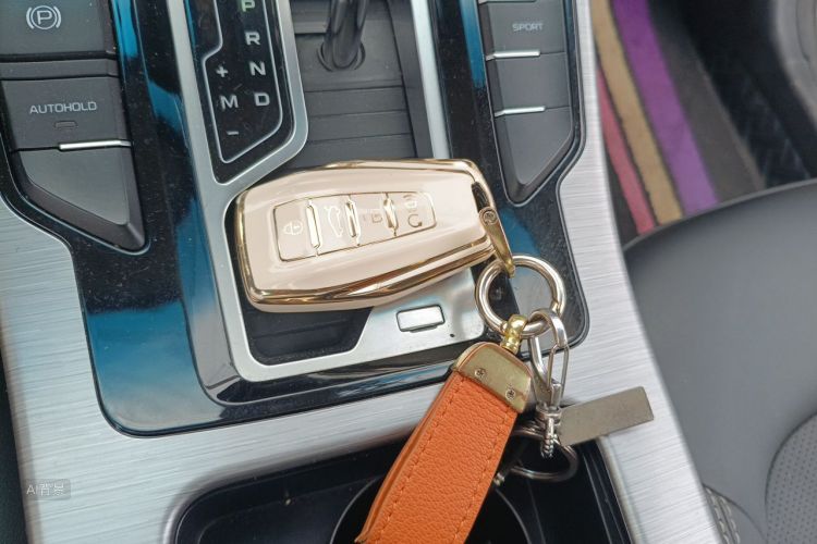 GEELY Emgrand GS 2019 car image #10