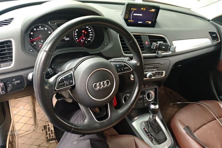 Audi Q3 2016 #11 Audi Q3 2016 car image #11