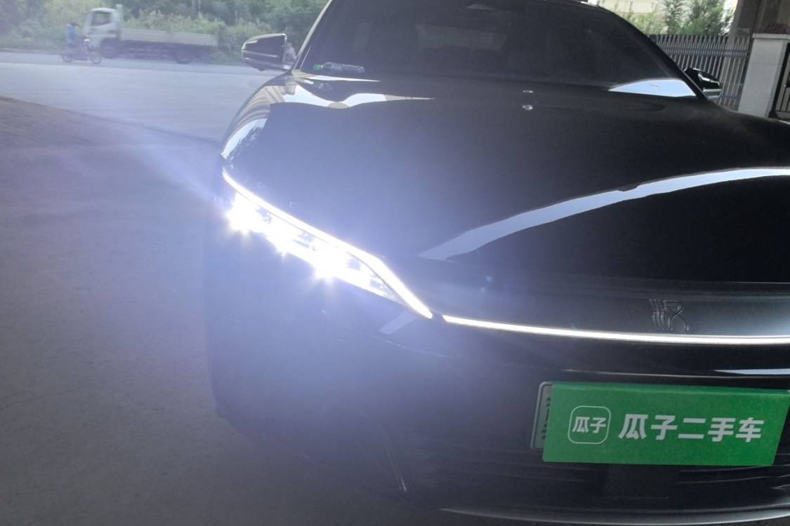 BYD Han 2023 immagine di auto #7