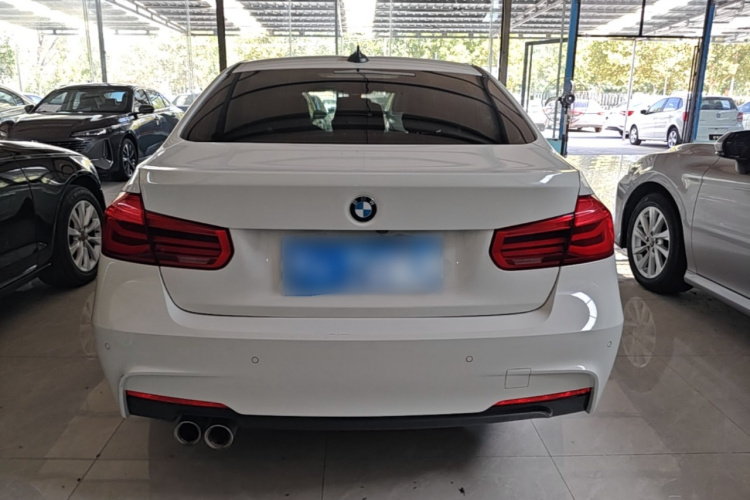 BMW 3 Series 2019 #6 BMW 3 Series 2019 car image #6