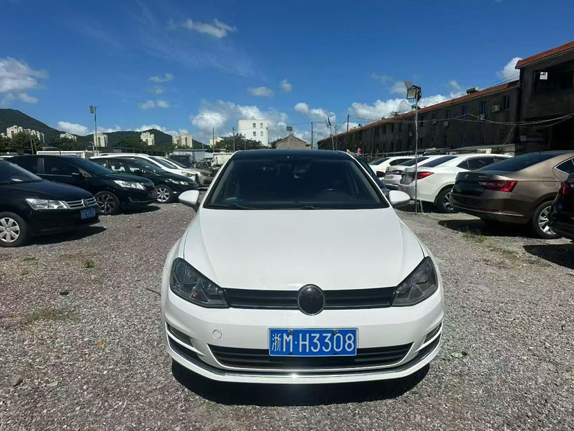 Volkswagen Golf 2015 immagine di auto #2