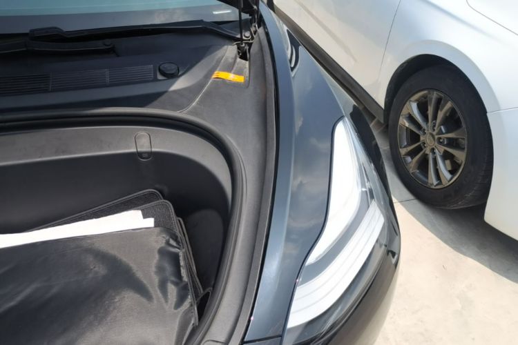 Tesla Model 3 2020 car image #24