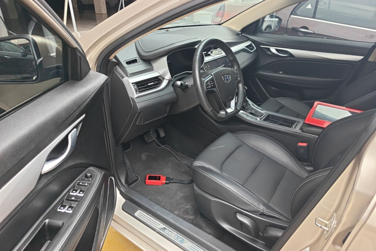 GEELY Emgrand 2018 #16 GEELY Emgrand 2018 صورة سيارة #16