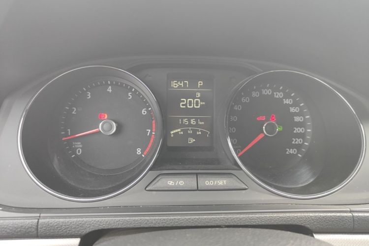 Volkswagen Lavida 2018 car image #12