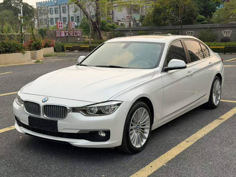 BMW 3 Series 2018 #2 BMW 3 Series 2018 car image #2