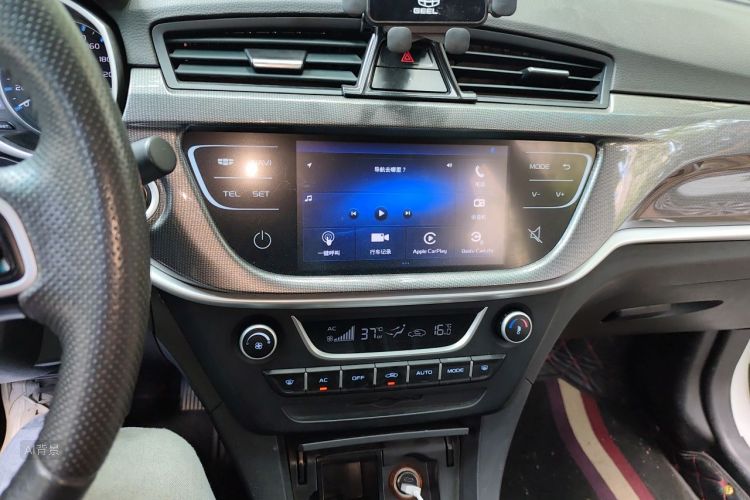 GEELY Emgrand 2017 #15 GEELY Emgrand 2017 car image #15