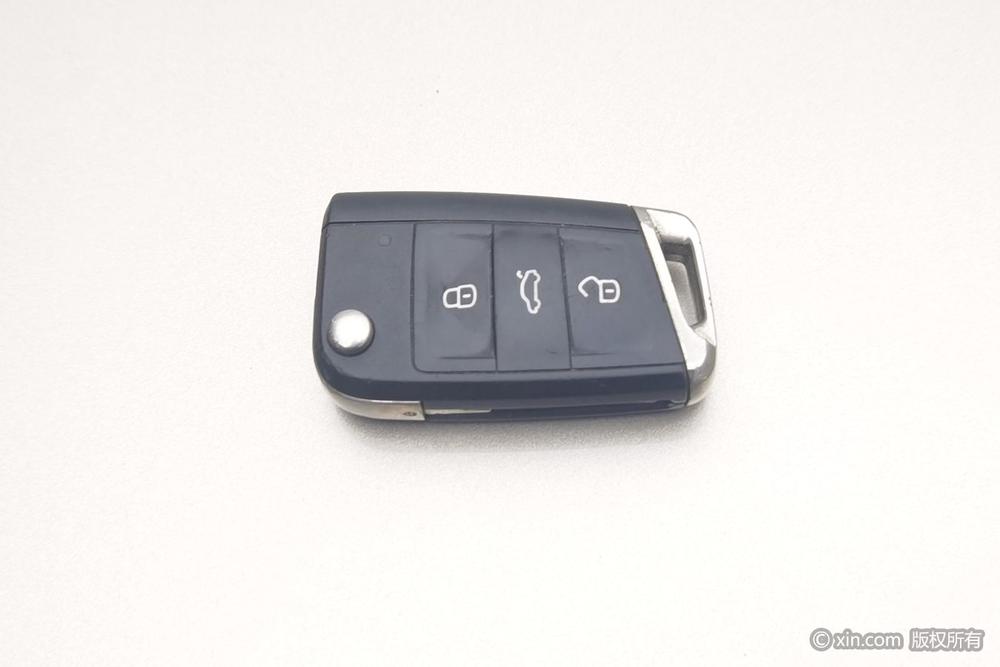 Volkswagen Golf 2017 car image #6