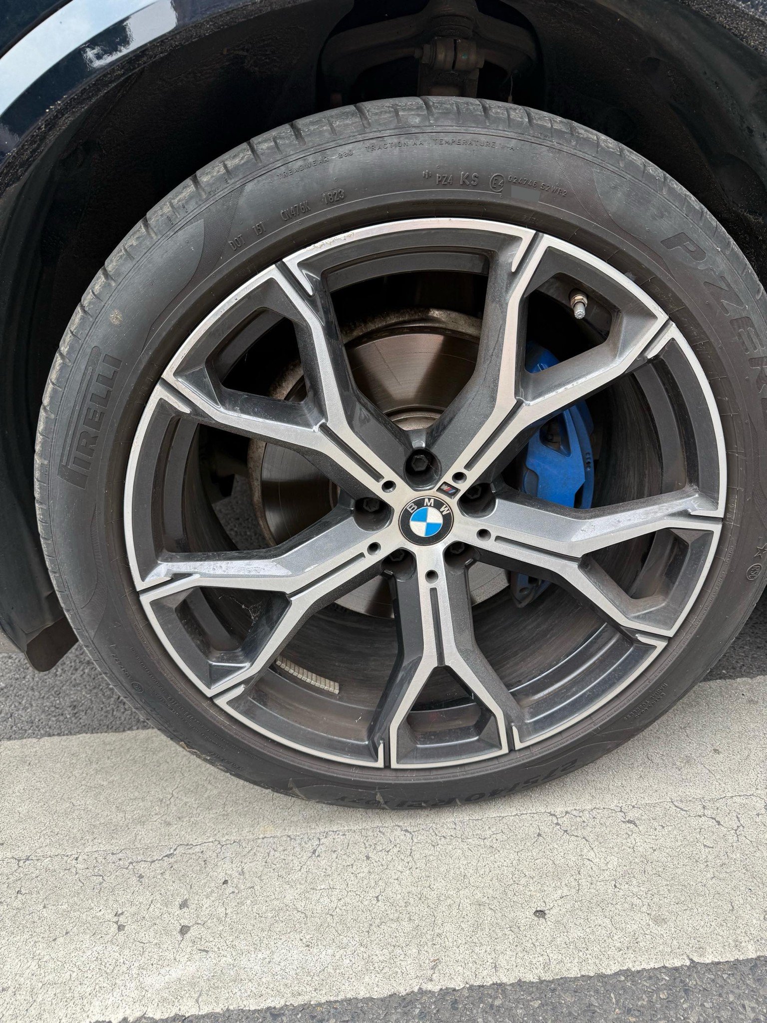 BMW X5 2023 car image #12