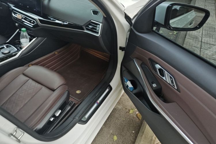 BMW 3 Series 2023 #21 BMW 3 Series 2023 car image #21