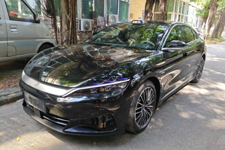 BYD Han 2025 #2 BYD Han 2025 car image #2