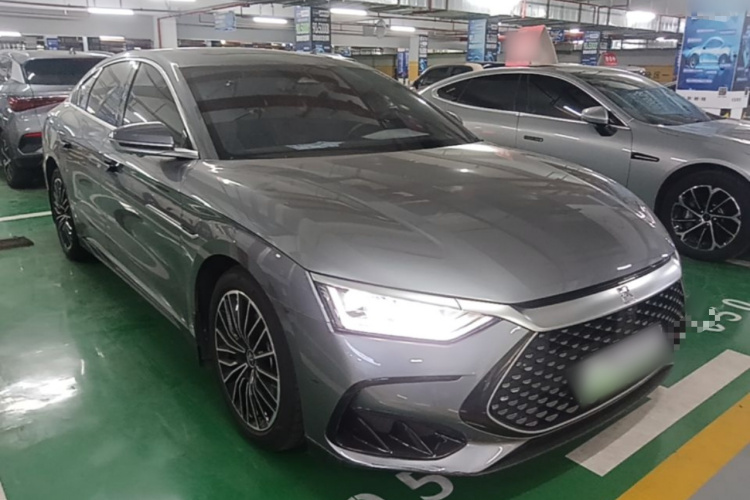 BYD Han 2023 #4 BYD Han 2023 car image #4