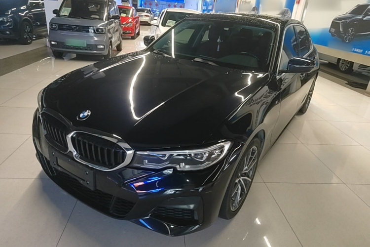 BMW 3 Series 2021 car image #2