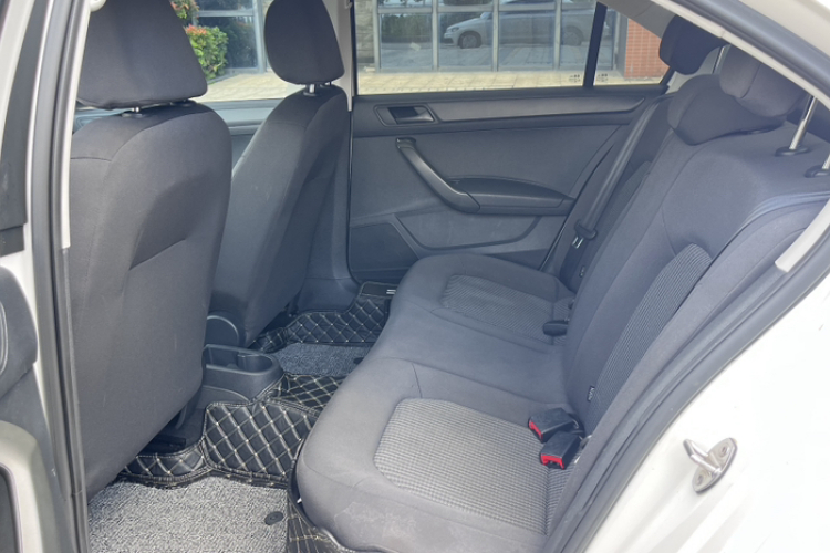 Volkswagen Santana 2018 #11 Volkswagen Santana 2018 car image #11