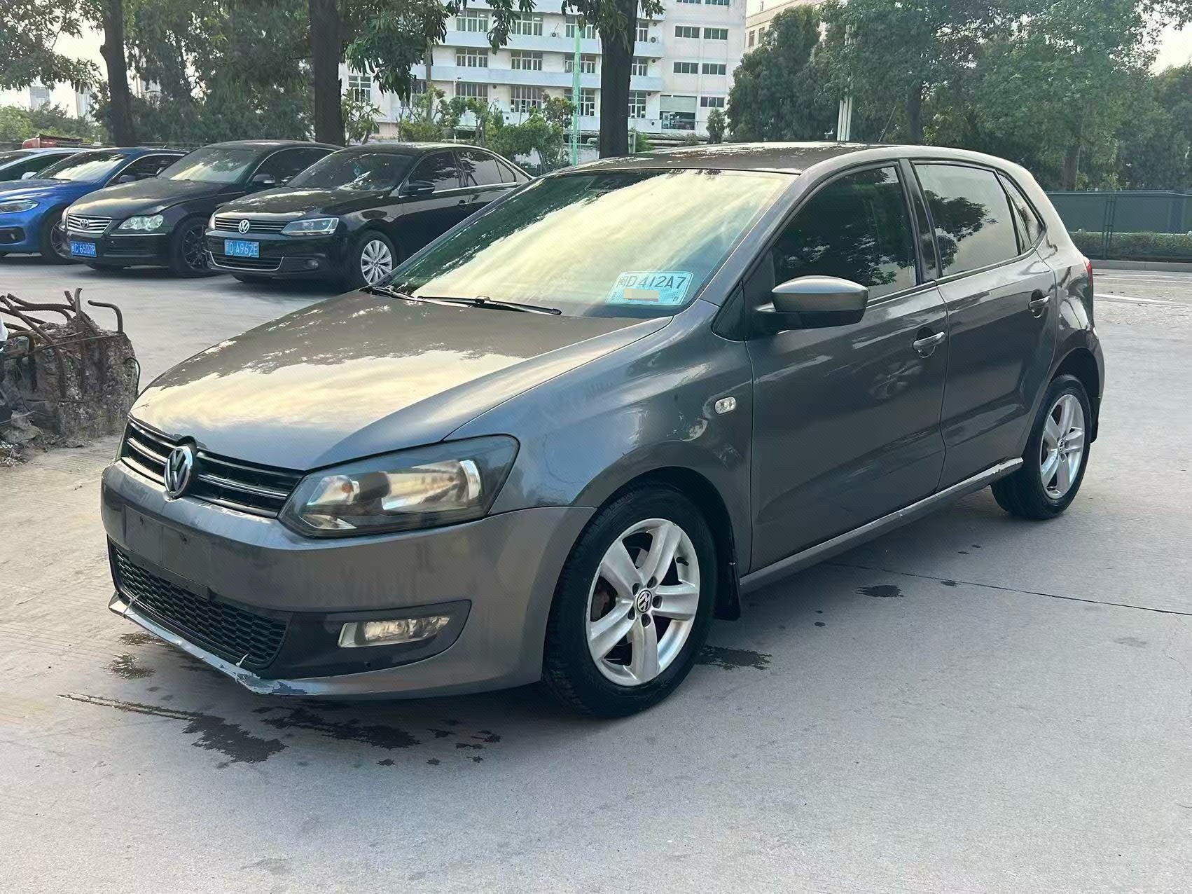 Volkswagen Polo 2011 Volkswagen Polo 2011 car image