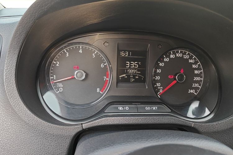 Volkswagen Polo 2016 #12 Volkswagen Polo 2016 car image #12