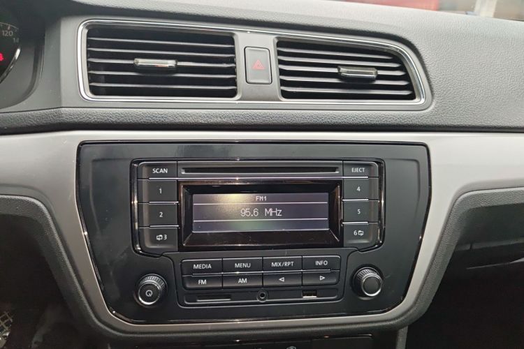 Volkswagen Lavida 2017 #13 Volkswagen Lavida 2017 car image #13