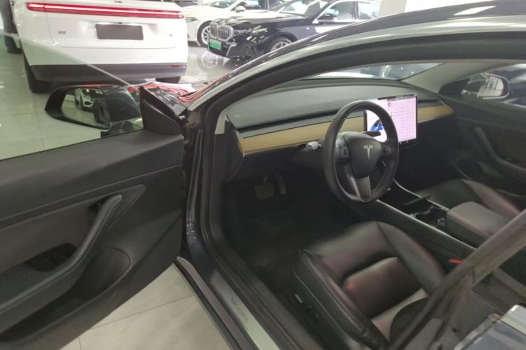 Tesla Model 3 2020 #16 Tesla Model 3 2020 car image #16