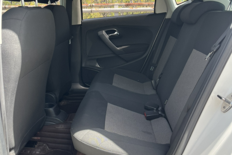 Volkswagen Polo 2018 #16 Volkswagen Polo 2018 car image #16