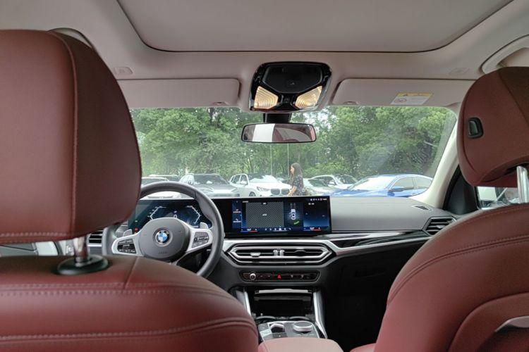 BMW 3 Series 2024 #18 BMW 3 Series 2024 car image #18