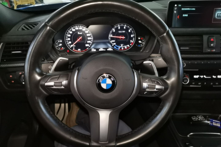 BMW 3 Series 2019 #11 BMW 3 Series 2019 car image #11