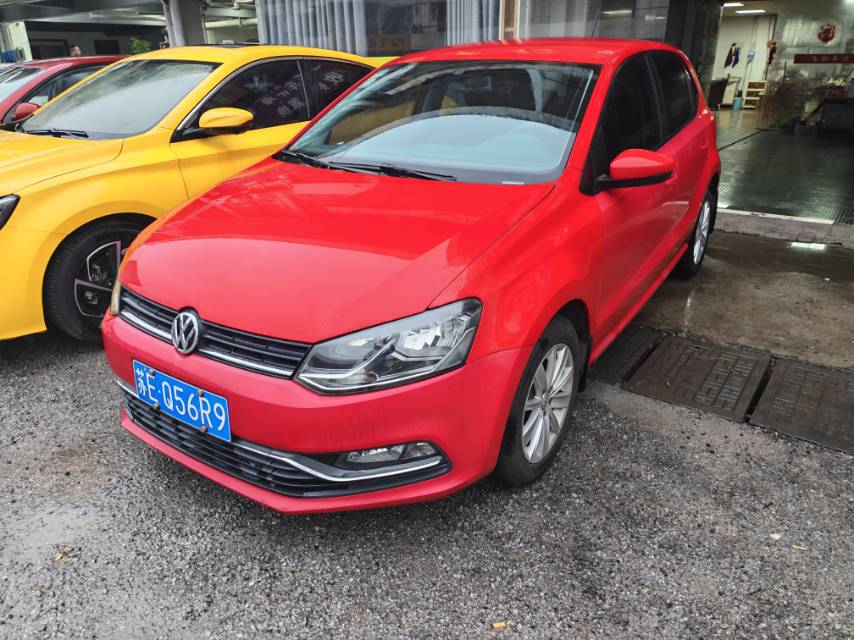 Volkswagen Polo 2014 Volkswagen Polo 2014 car image