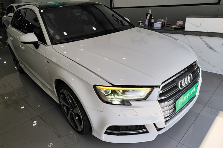 Audi A3 2020 car image #4