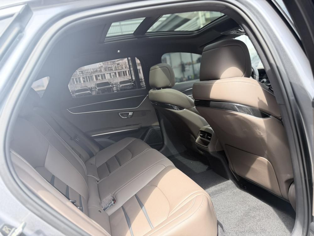 BYD Han 2022 car image #12