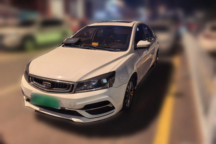 GEELY Emgrand 2019 car image #2
