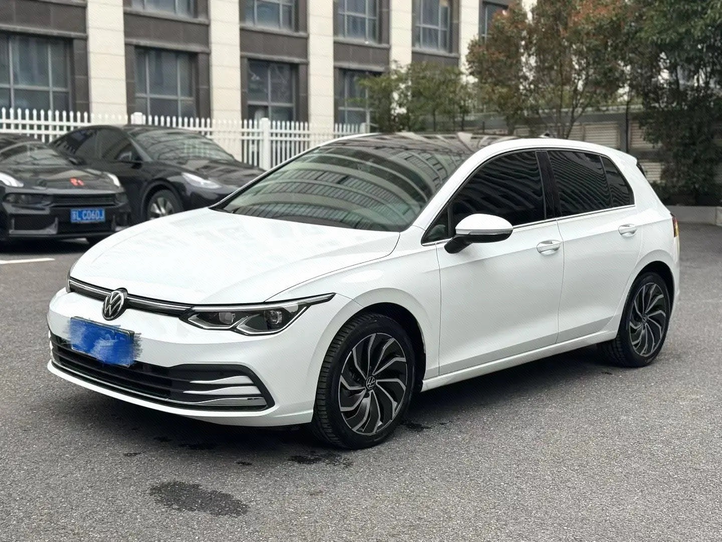 Volkswagen Golf 2022 car image 