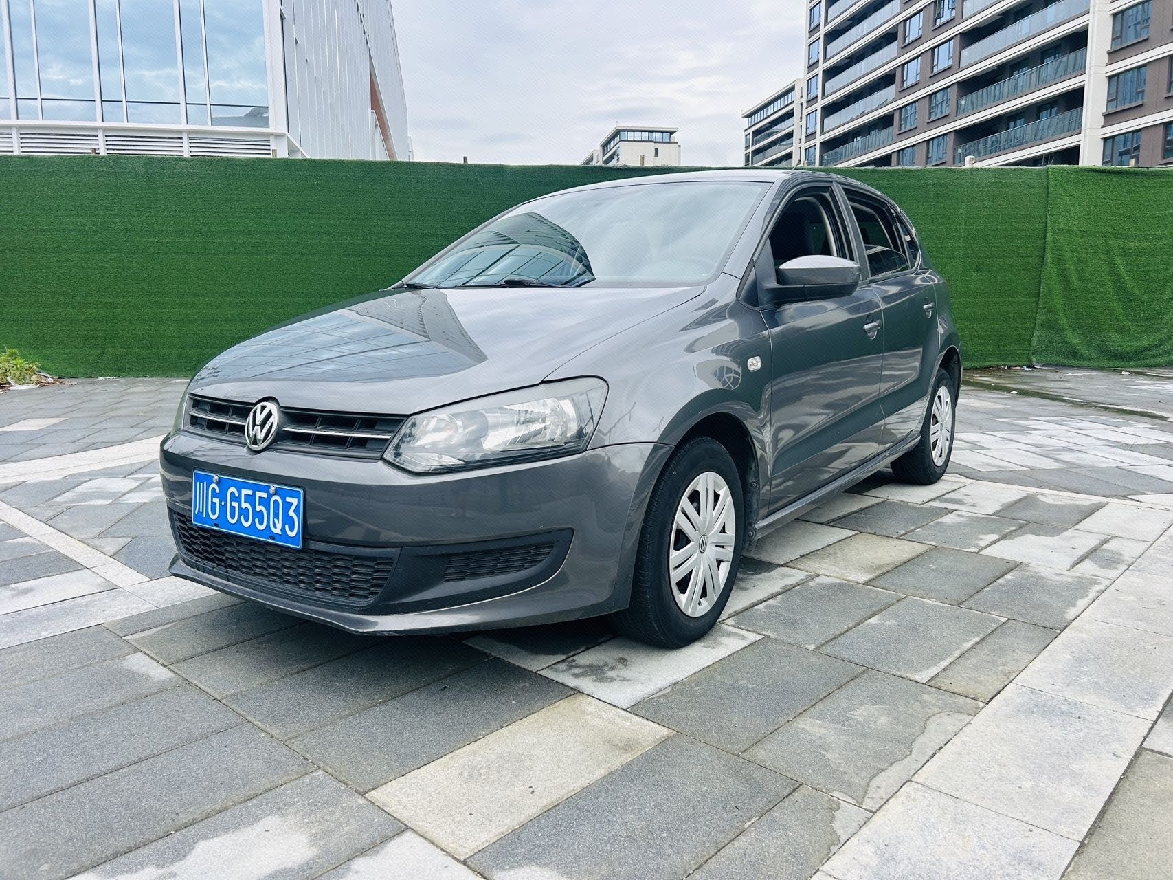 Volkswagen Polo 2013 Volkswagen Polo 2013 car image
