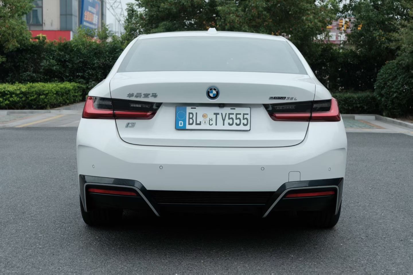BMW i3 2023 #9 BMW i3 2023 car image #9
