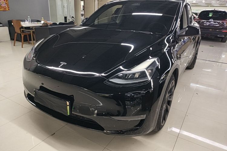 Tesla Model Y 2022 #2 Tesla Model Y 2022 car image #2