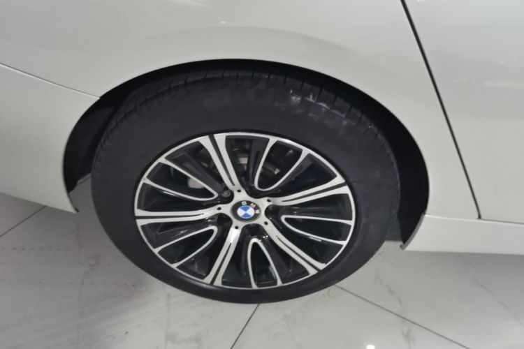 BMW 3 Series GT 2016 car image #10