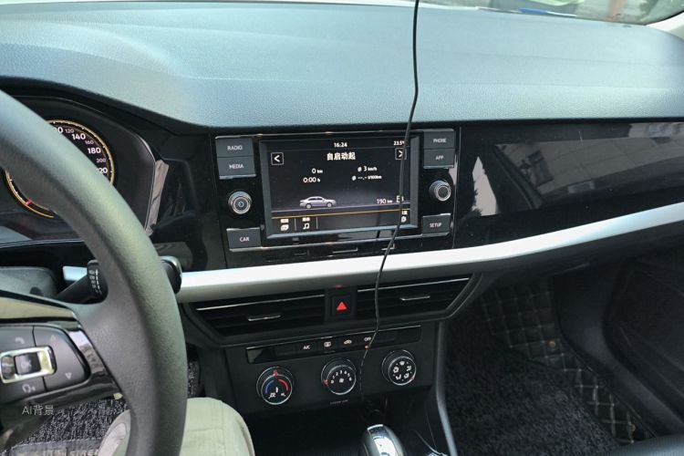 Volkswagen Lavida 2019 car image #15