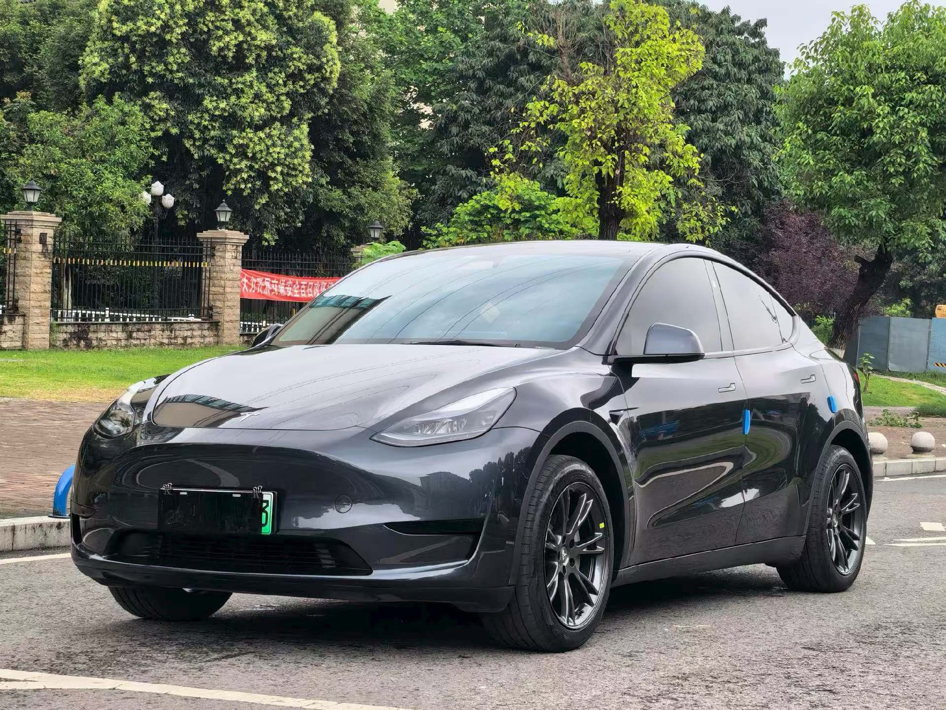 Tesla Model Y 2024 Tesla Model Y 2024 car image