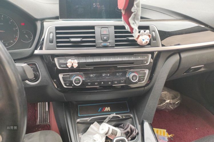BMW 3 Series 2019 #15 BMW 3 Series 2019 car image #15