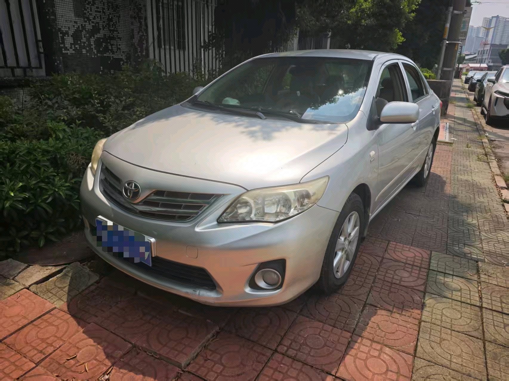 Toyota Corolla 2013 Toyota Corolla 2013 car image