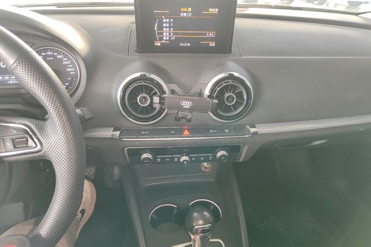 Audi A3 2016 صورة سيارة #13