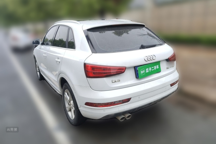 Audi Q3 2017 car image #5