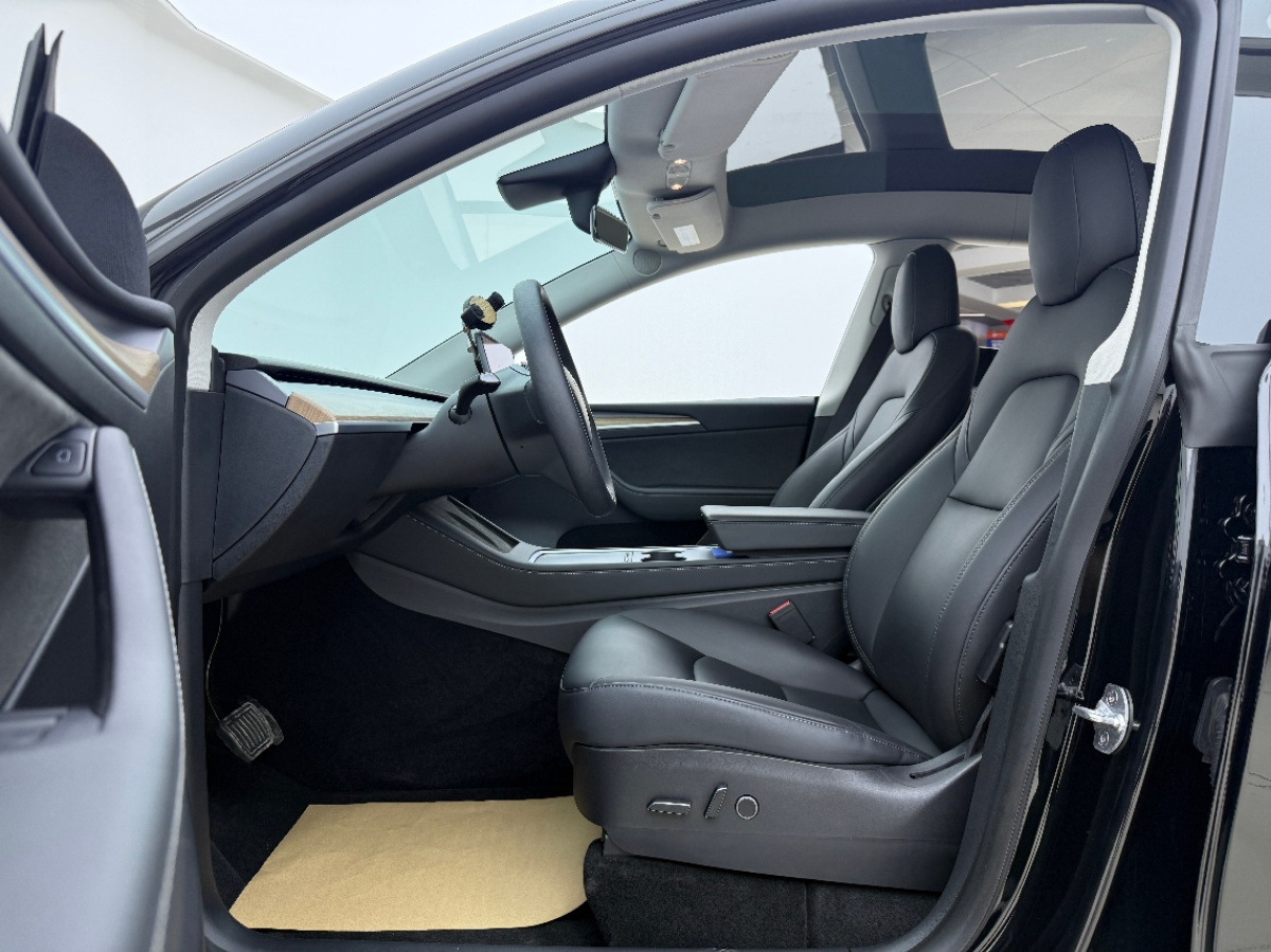 Tesla Model Y 2021 #4 Tesla Model Y 2021 car image #4