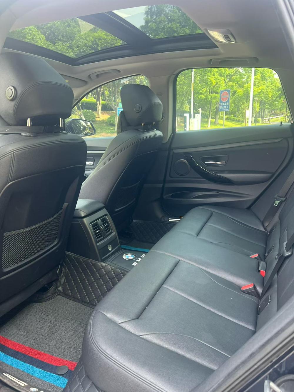 BMW 3 Series GT 2019 car image #9