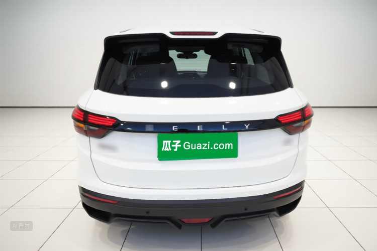 GEELY Coolray 2025 #6 GEELY Coolray 2025 car image #6