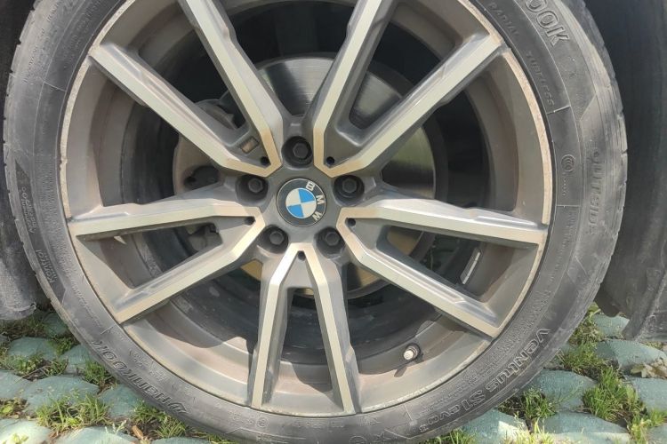 BMW 3 Series 2020 #9 BMW 3 Series 2020 car image #9