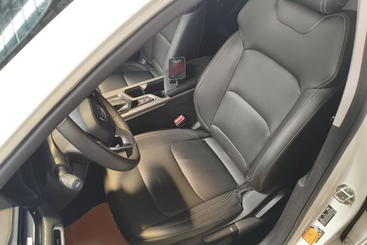 GEELY Emgrand 2022 car image #15