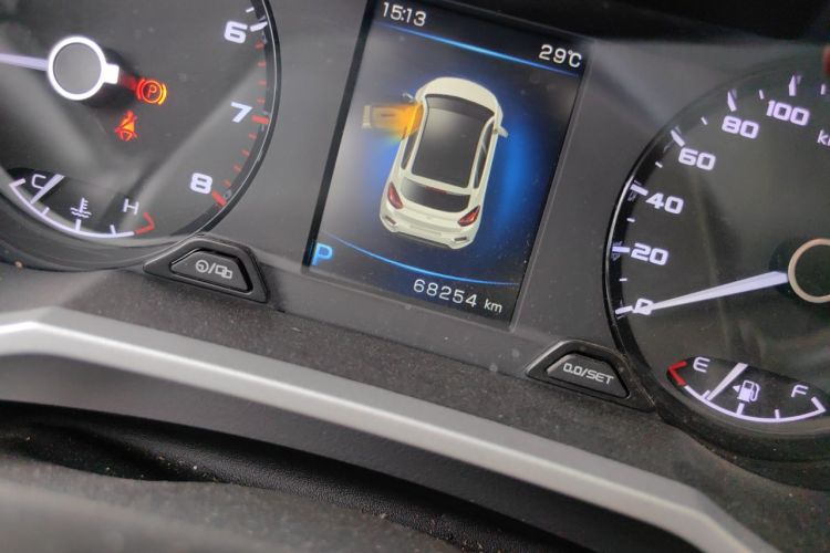 GEELY Emgrand GS 2017 car image #10